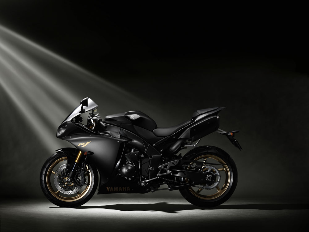 2009_YZF-R1_EUR_4 2